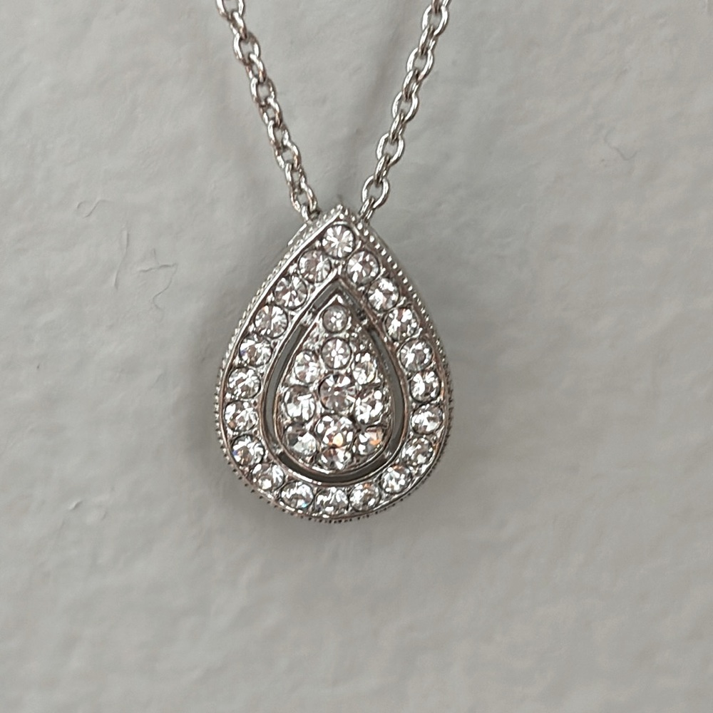 NWT Eliot Danori Rhodium-Plated Crystal Teardrop Pendant Necklace - Picture 2 of 9